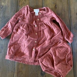 Organic cotton long sleeve infant dress with bloomers